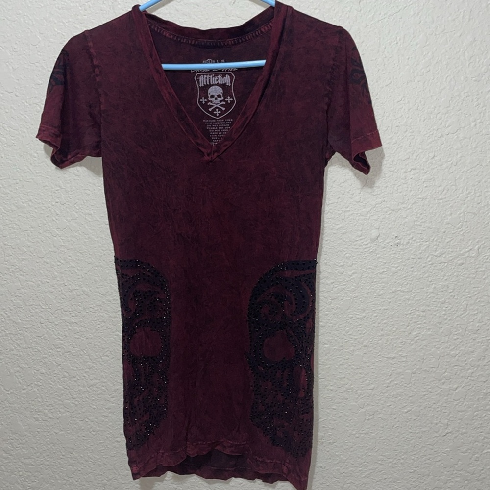 Affliction Chaos Series Women's Black And Maroon Tie Dyed Tee Shirt. Size S.